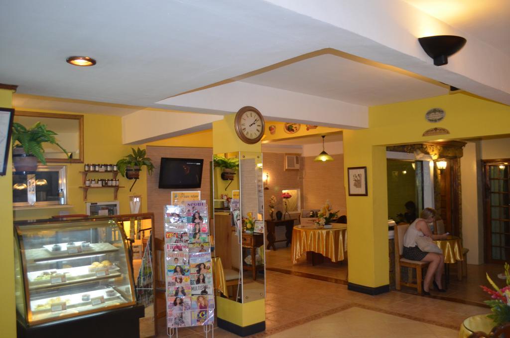 Saint Illian'S Inn Makati Makati City Exterior foto