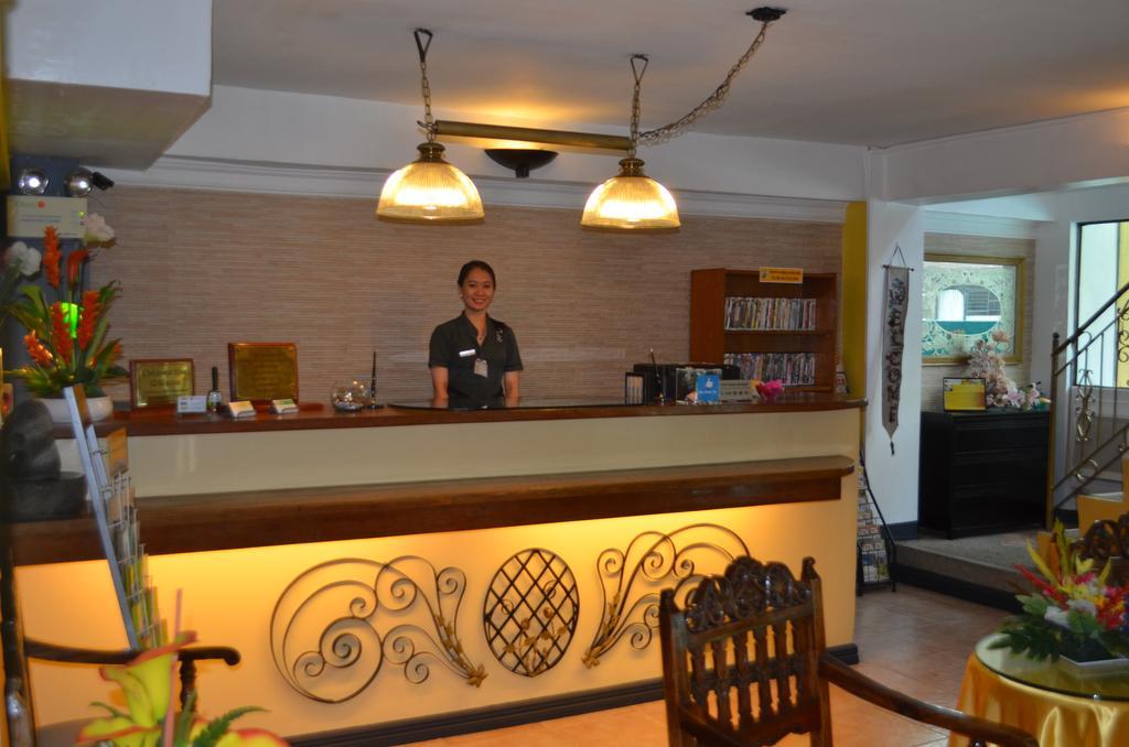 Saint Illian'S Inn Makati Makati City Exterior foto