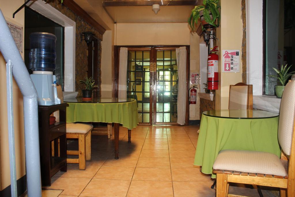Saint Illian'S Inn Makati Makati City Exterior foto