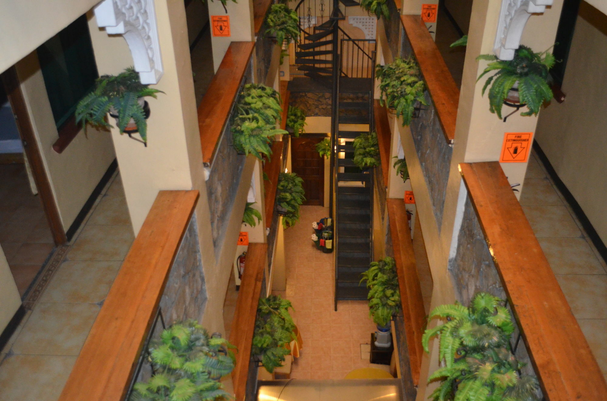 Saint Illian'S Inn Makati Makati City Exterior foto
